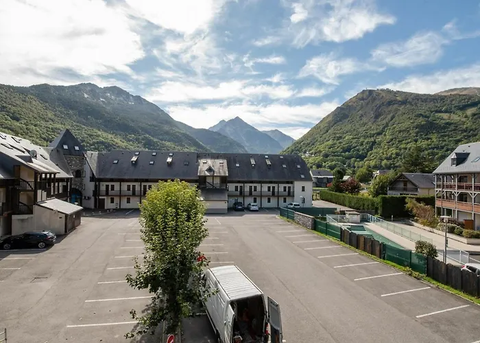 Pour 6 Pers. Avec Balcon Pres De Saint-lary, Wi-fi Et Parking Gratuits - Fr-1-296-215