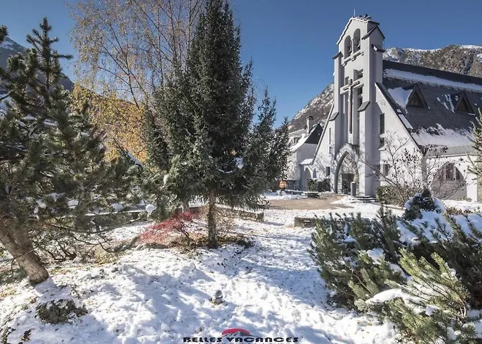 Pour 6 Pers. Avec Balcon Pres De Saint-lary, Wi-fi Et Parking Gratuits - Fr-1-296-215